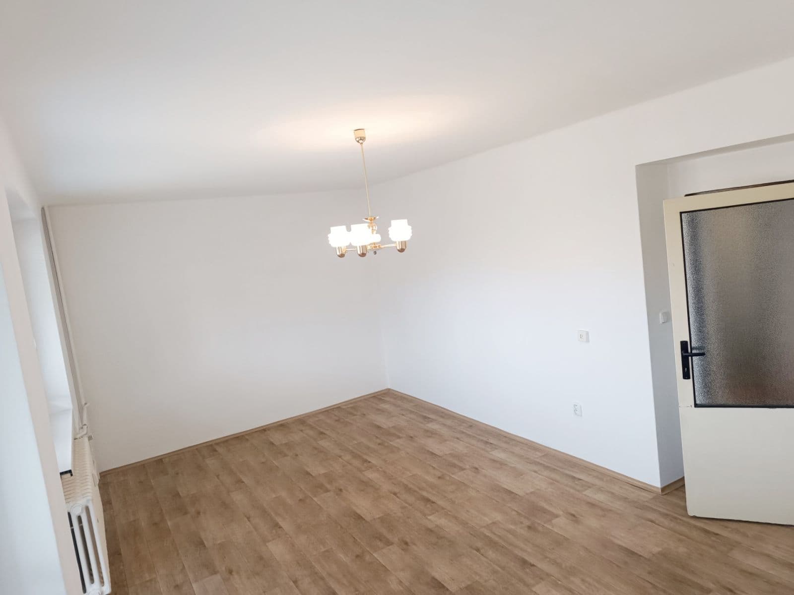 Predaj bytu 3-izbový 73 m², Štolmířská, Český Brod, Středočeský kraj Predaj bytu 3-izbový 73 m², Štolmířská, Český Brod, Středočeský kraj