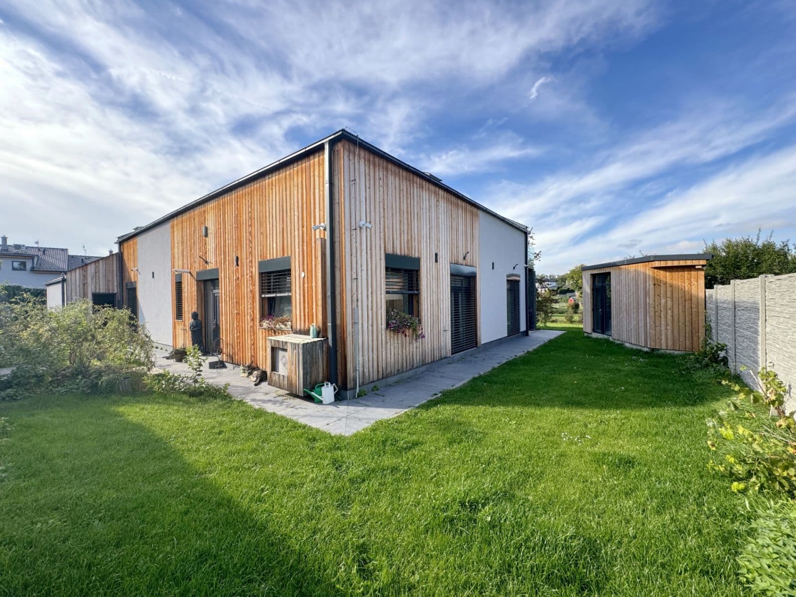 Predaj domu 411 m², pozemek 948 m², Na Obci, Hostouň, Středočeský kraj Predaj domu 411 m², pozemek 948 m², Na Obci, Hostouň, Středočeský kraj