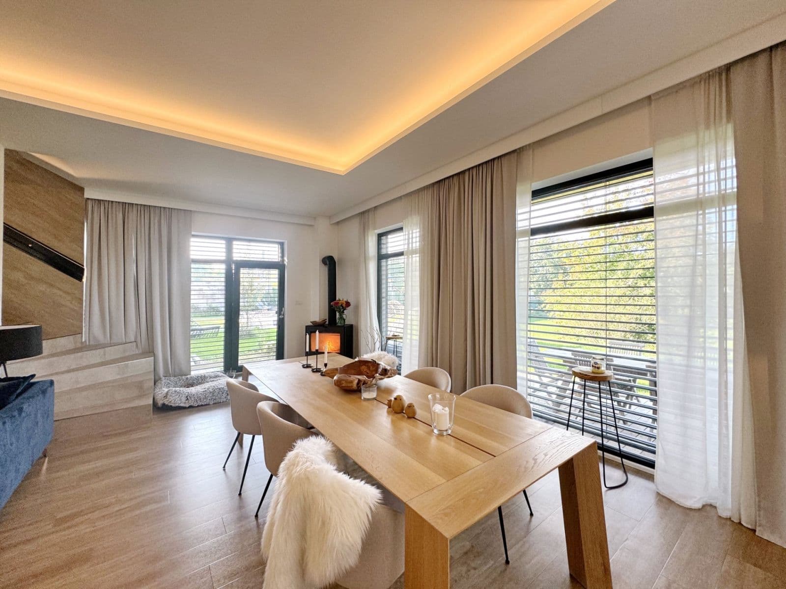 Predaj domu 411 m², pozemek 948 m², Na Obci, Hostouň, Středočeský kraj Predaj domu 411 m², pozemek 948 m², Na Obci, Hostouň, Středočeský kraj