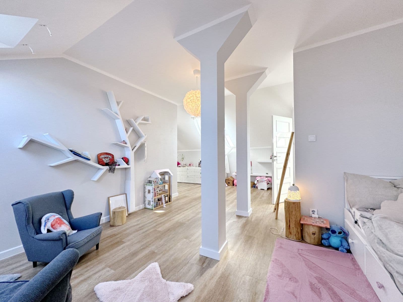 Predaj domu 411 m², pozemek 948 m², Na Obci, Hostouň, Středočeský kraj Predaj domu 411 m², pozemek 948 m², Na Obci, Hostouň, Středočeský kraj