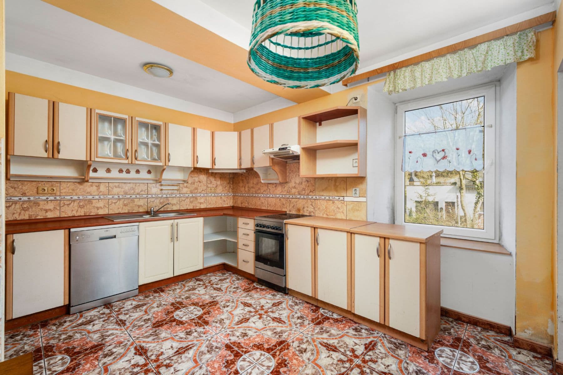 Predaj domu 250 m², pozemek 596 m², Oslavany, Jihomoravský kraj Predaj domu 250 m², pozemek 596 m², Oslavany, Jihomoravský kraj