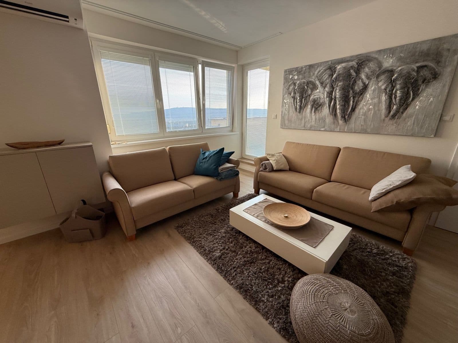 Prenájom bytu 2-izbový 58 m², Hany Meličkovej, Karlova Ves, Bratislavský kraj Prenájom bytu 2-izbový 58 m², Hany Meličkovej, Karlova Ves, Bratislavský kraj