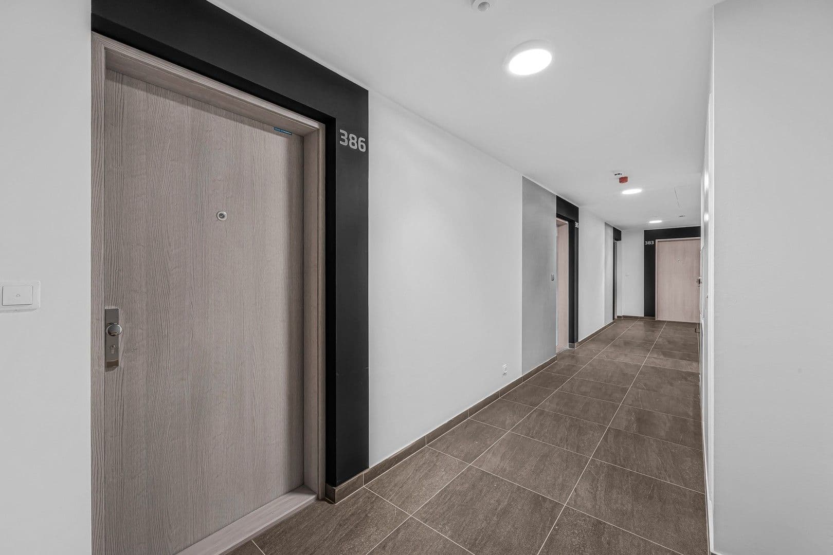 Prenájom bytu 1-izbový 30 m², Malešická, Praha, Praha Prenájom bytu 1-izbový 30 m², Malešická, Praha, Praha