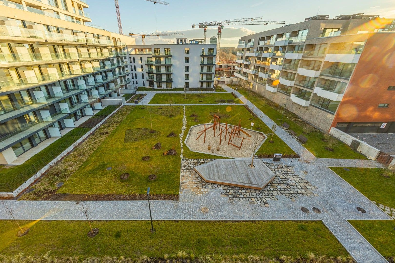 Prenájom bytu 1-izbový 30 m², Malešická, Praha, Praha Prenájom bytu 1-izbový 30 m², Malešická, Praha, Praha