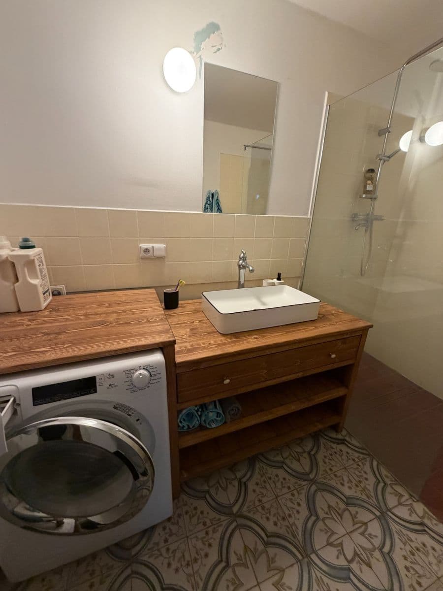 Prenájom bytu 3-izbový 88 m², Fričova, Praha, Praha Prenájom bytu 3-izbový 88 m², Fričova, Praha, Praha