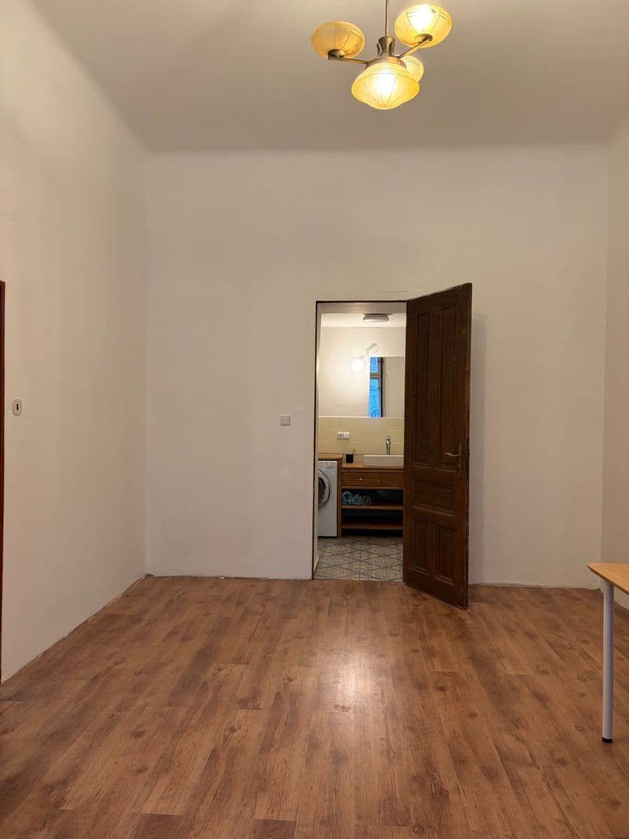 Prenájom bytu 3-izbový 88 m², Fričova, Praha, Praha Prenájom bytu 3-izbový 88 m², Fričova, Praha, Praha