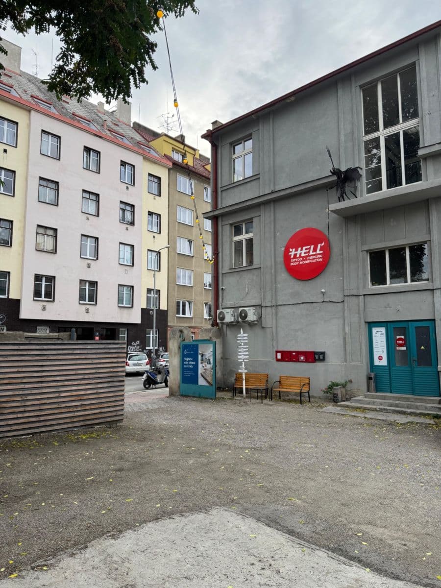 Prenájom kancelárie 151 m², Přístavní, Praha, Praha Prenájom kancelárie 151 m², Přístavní, Praha, Praha