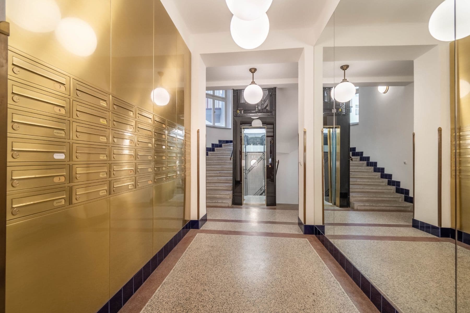 Prenájom bytu 1-izbový 25 m², Lucemburská, Praha, Praha Prenájom bytu 1-izbový 25 m², Lucemburská, Praha, Praha