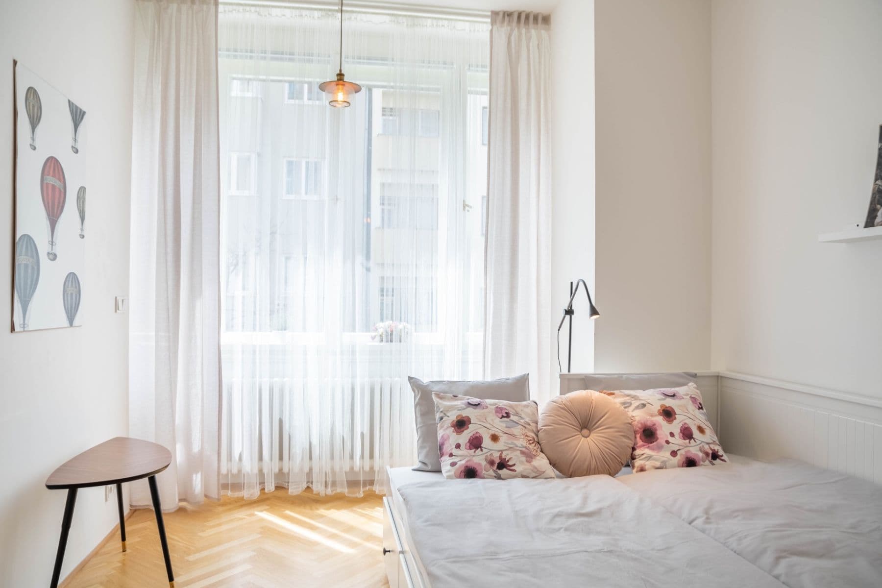 Prenájom bytu 1-izbový 25 m², Lucemburská, Praha, Praha Prenájom bytu 1-izbový 25 m², Lucemburská, Praha, Praha