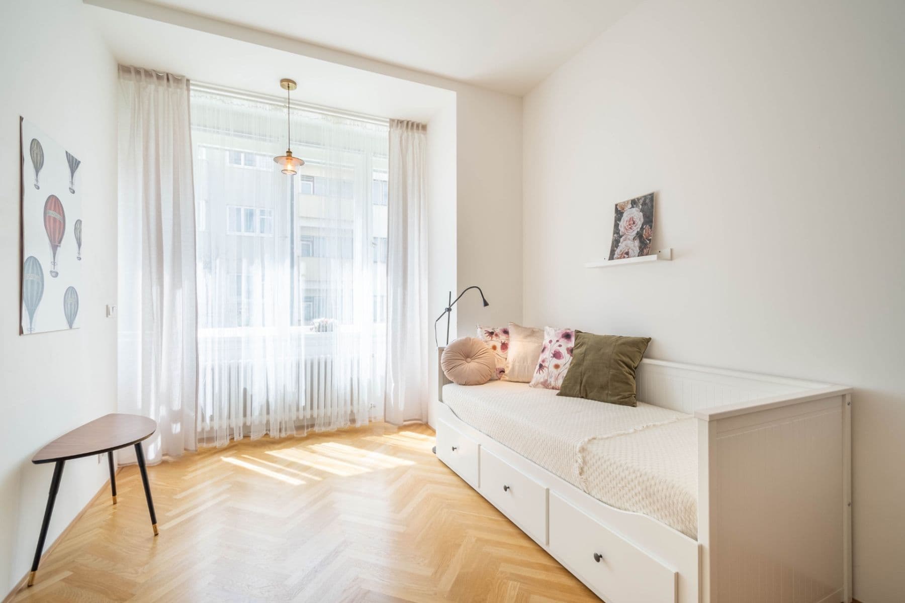 Prenájom bytu 1-izbový 25 m², Lucemburská, Praha, Praha Prenájom bytu 1-izbový 25 m², Lucemburská, Praha, Praha