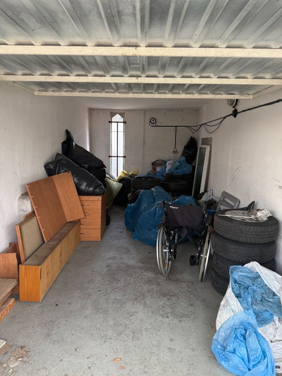 Prenájom garáže 17 m², Plzeň, Plzeňský kraj Prenájom garáže 17 m², Plzeň, Plzeňský kraj