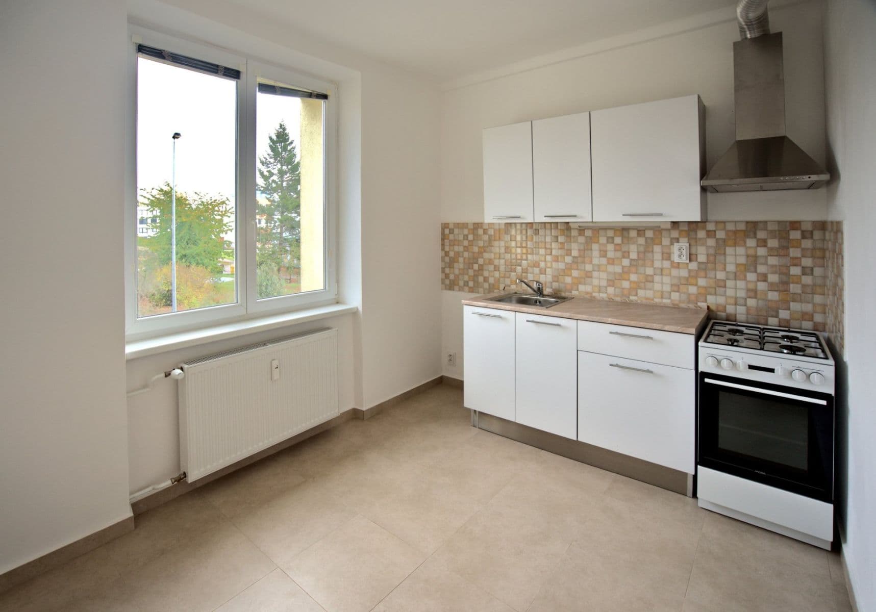 Prenájom bytu 1-izbový 40 m², K sídlišti, Praha, Praha Prenájom bytu 1-izbový 40 m², K sídlišti, Praha, Praha