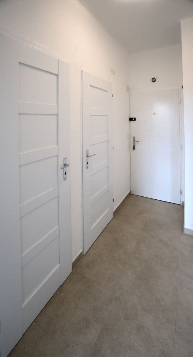 Prenájom bytu 1-izbový 40 m², K sídlišti, Praha, Praha Prenájom bytu 1-izbový 40 m², K sídlišti, Praha, Praha