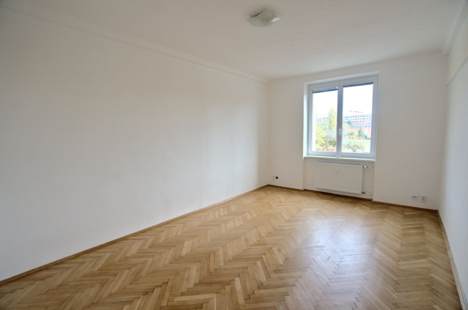 Prenájom bytu 1-izbový 40 m², K sídlišti, Praha, Praha Prenájom bytu 1-izbový 40 m², K sídlišti, Praha, Praha
