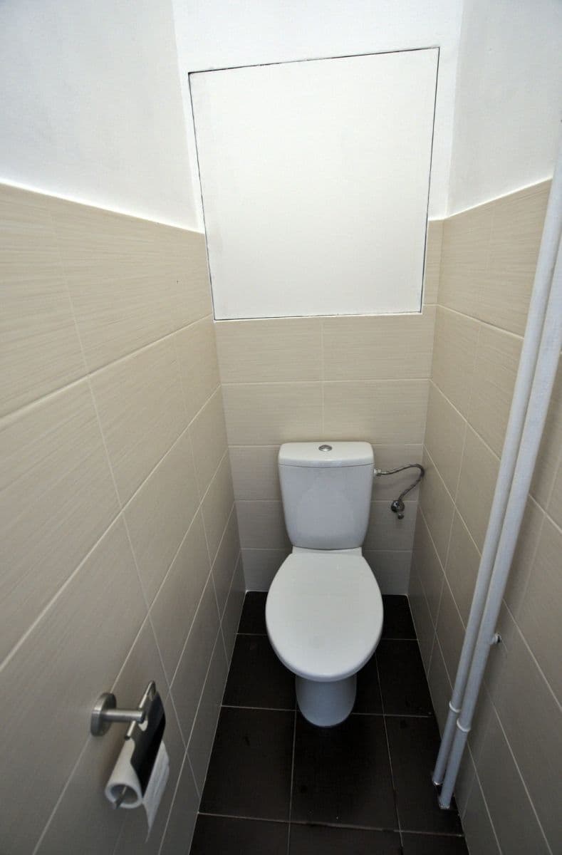 Prenájom bytu 1-izbový 40 m², K sídlišti, Praha, Praha Prenájom bytu 1-izbový 40 m², K sídlišti, Praha, Praha