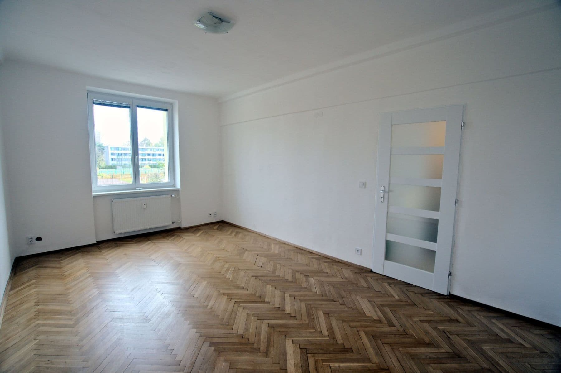 Prenájom bytu 1-izbový 40 m², K sídlišti, Praha, Praha Prenájom bytu 1-izbový 40 m², K sídlišti, Praha, Praha
