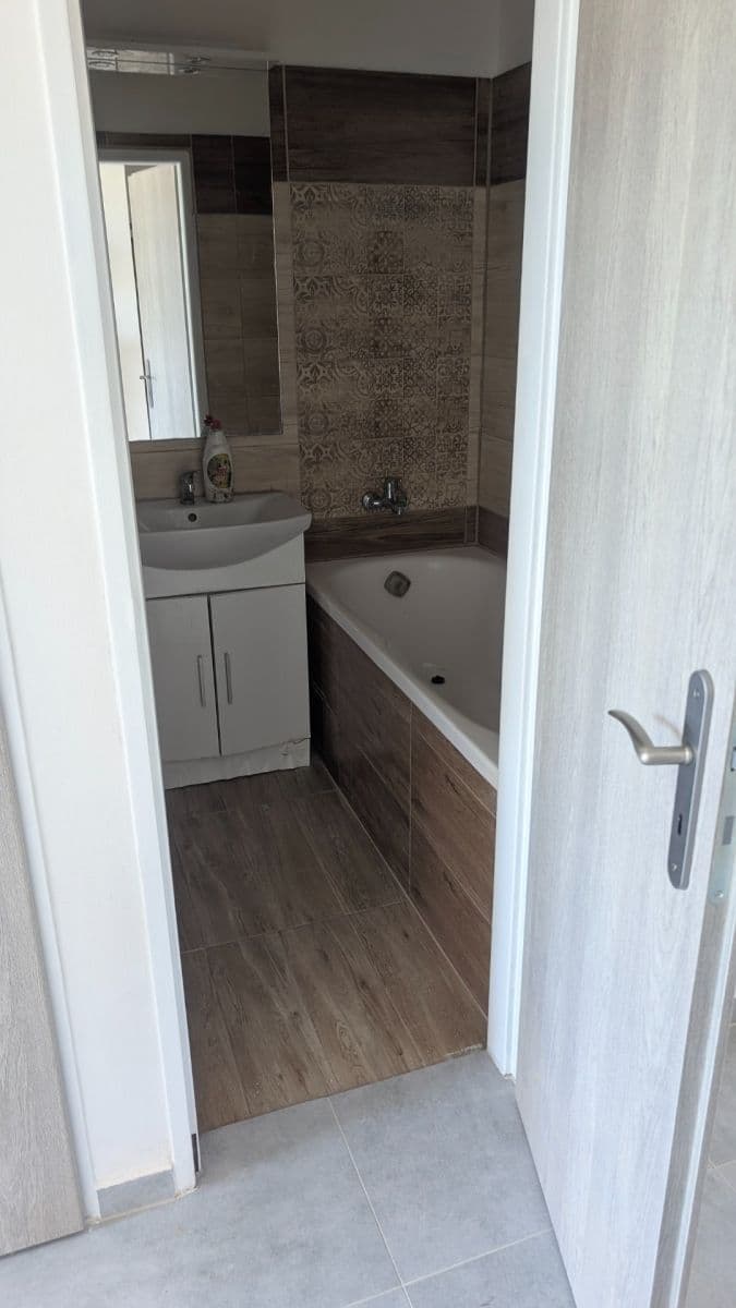 Prenájom bytu 2-izbový 61 m², Čumpelíkova, Praha, Praha Prenájom bytu 2-izbový 61 m², Čumpelíkova, Praha, Praha