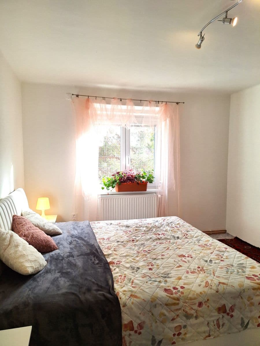 Prenájom bytu 3-izbový 68 m², Benešova, Kutná Hora, Středočeský kraj Prenájom bytu 3-izbový 68 m², Benešova, Kutná Hora, Středočeský kraj