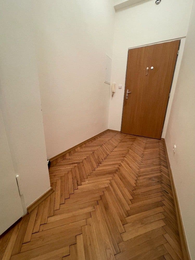 Prenájom bytu 2-izbový 65 m², Pelhřimovská, Praha, Praha Prenájom bytu 2-izbový 65 m², Pelhřimovská, Praha, Praha
