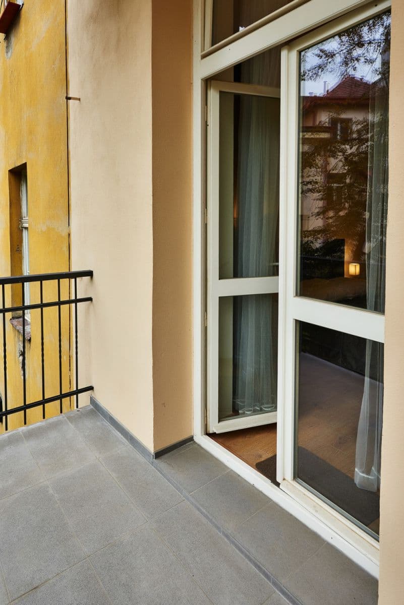 Prenájom bytu 52 m², náměstí Bratří Synků, Praha, Praha Prenájom bytu 52 m², náměstí Bratří Synků, Praha, Praha