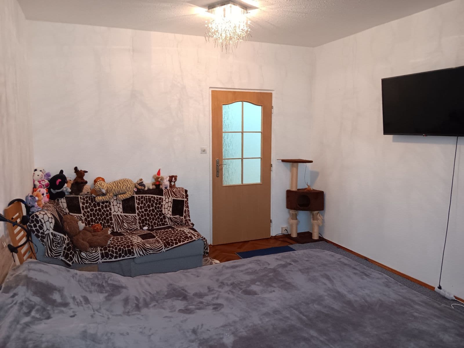 Prenájom bytu 2-izbový 56 m², Gagarinova, Znojmo, Jihomoravský kraj Prenájom bytu 2-izbový 56 m², Gagarinova, Znojmo, Jihomoravský kraj