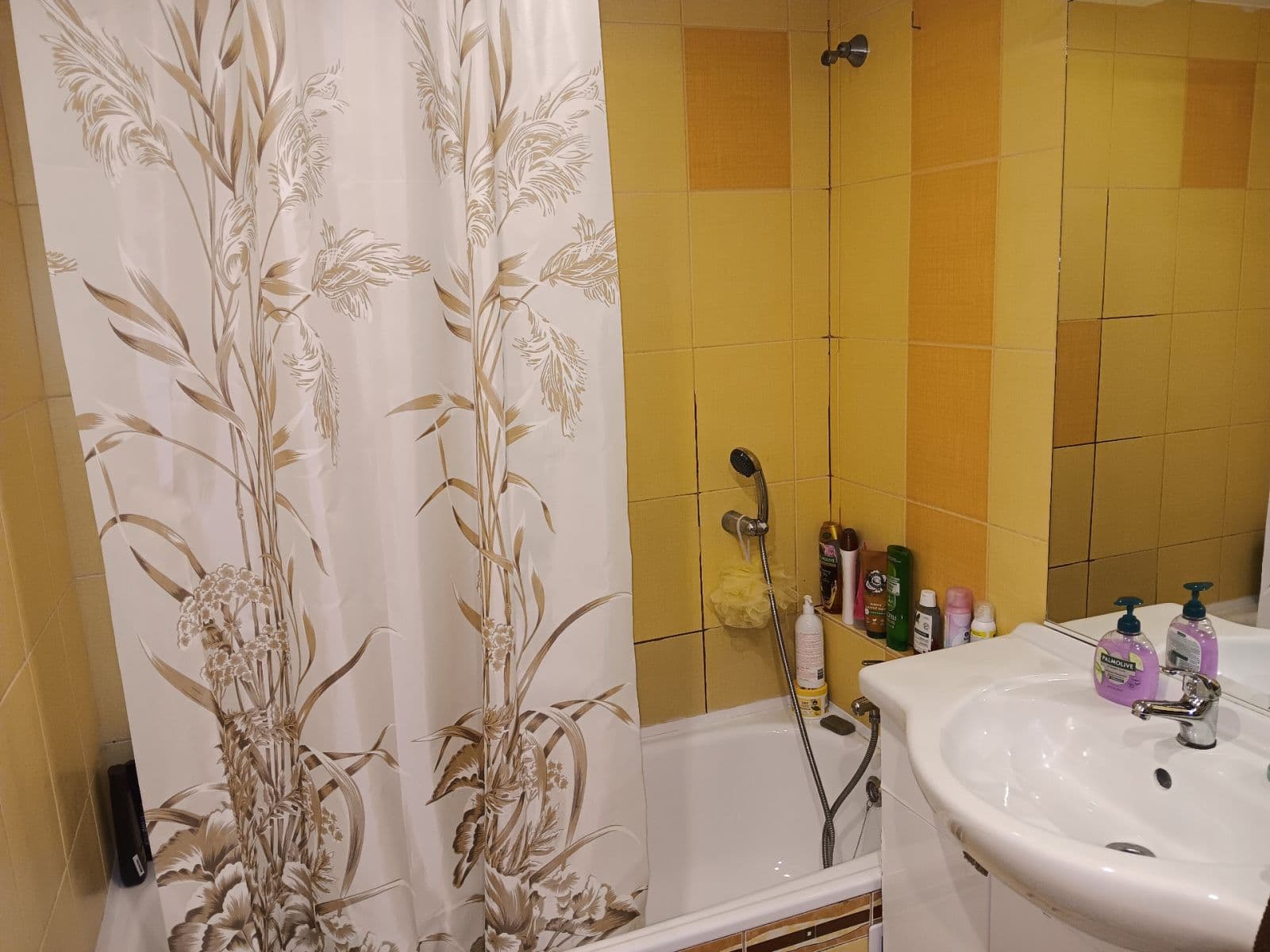 Prenájom bytu 2-izbový 56 m², Gagarinova, Znojmo, Jihomoravský kraj Prenájom bytu 2-izbový 56 m², Gagarinova, Znojmo, Jihomoravský kraj