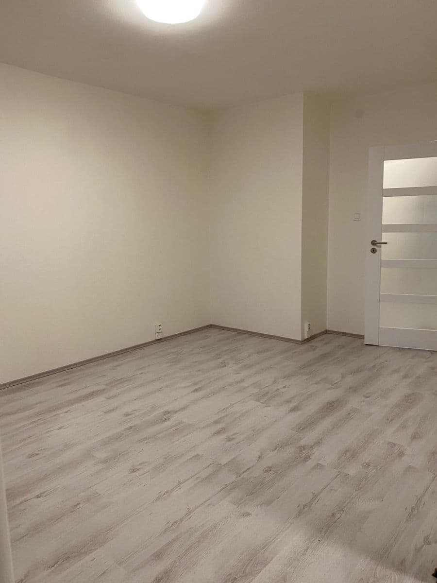 Prenájom bytu 3-izbový 55 m², Rumburská, Praha, Praha Prenájom bytu 3-izbový 55 m², Rumburská, Praha, Praha