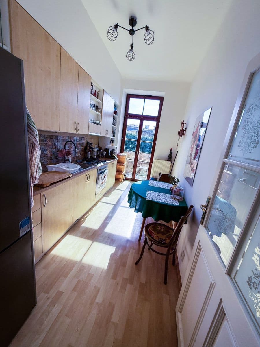 Prenájom bytu 1-izbový 35 m², Jana Uhra, Brno, Jihomoravský kraj Prenájom bytu 1-izbový 35 m², Jana Uhra, Brno, Jihomoravský kraj