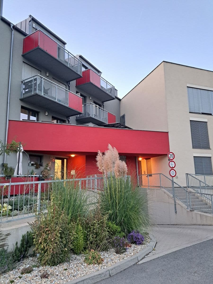 Prenájom bytu 2-izbový 52 m², Na Výšině, Říčany, Středočeský kraj Prenájom bytu 2-izbový 52 m², Na Výšině, Říčany, Středočeský kraj