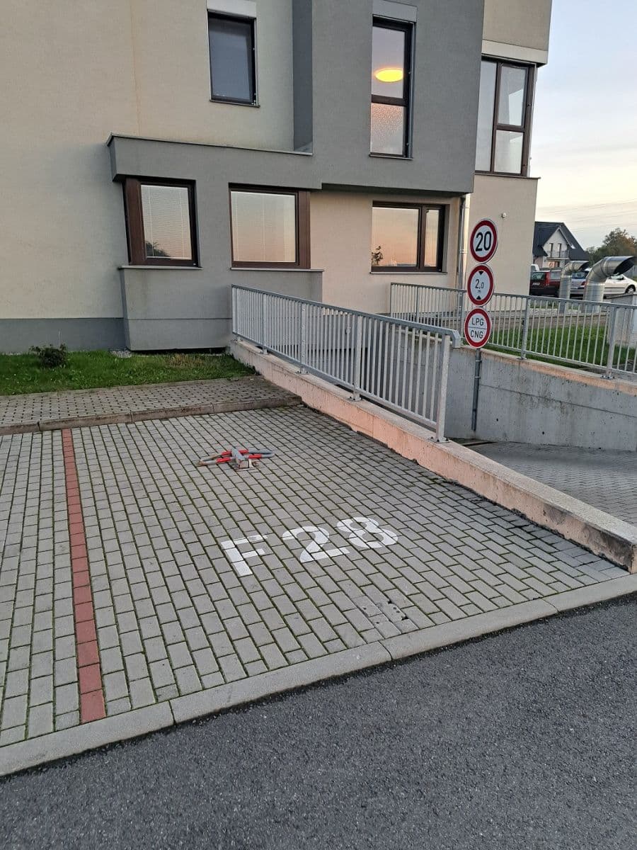 Prenájom bytu 2-izbový 52 m², Na Výšině, Říčany, Středočeský kraj Prenájom bytu 2-izbový 52 m², Na Výšině, Říčany, Středočeský kraj