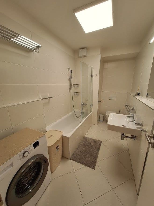 Prenájom bytu 2-izbový 54 m², Huppnerova, Praha, Praha Prenájom bytu 2-izbový 54 m², Huppnerova, Praha, Praha