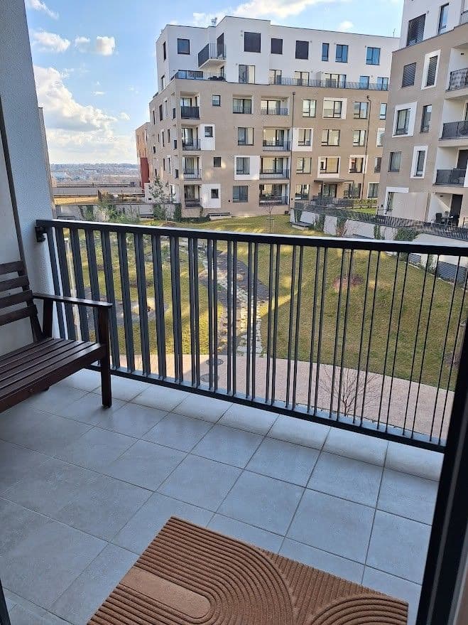 Prenájom bytu 2-izbový 54 m², Huppnerova, Praha, Praha Prenájom bytu 2-izbový 54 m², Huppnerova, Praha, Praha