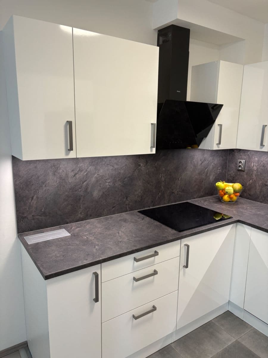 Prenájom bytu 3-izbový 73 m², Lovosická, Praha, Praha Prenájom bytu 3-izbový 73 m², Lovosická, Praha, Praha