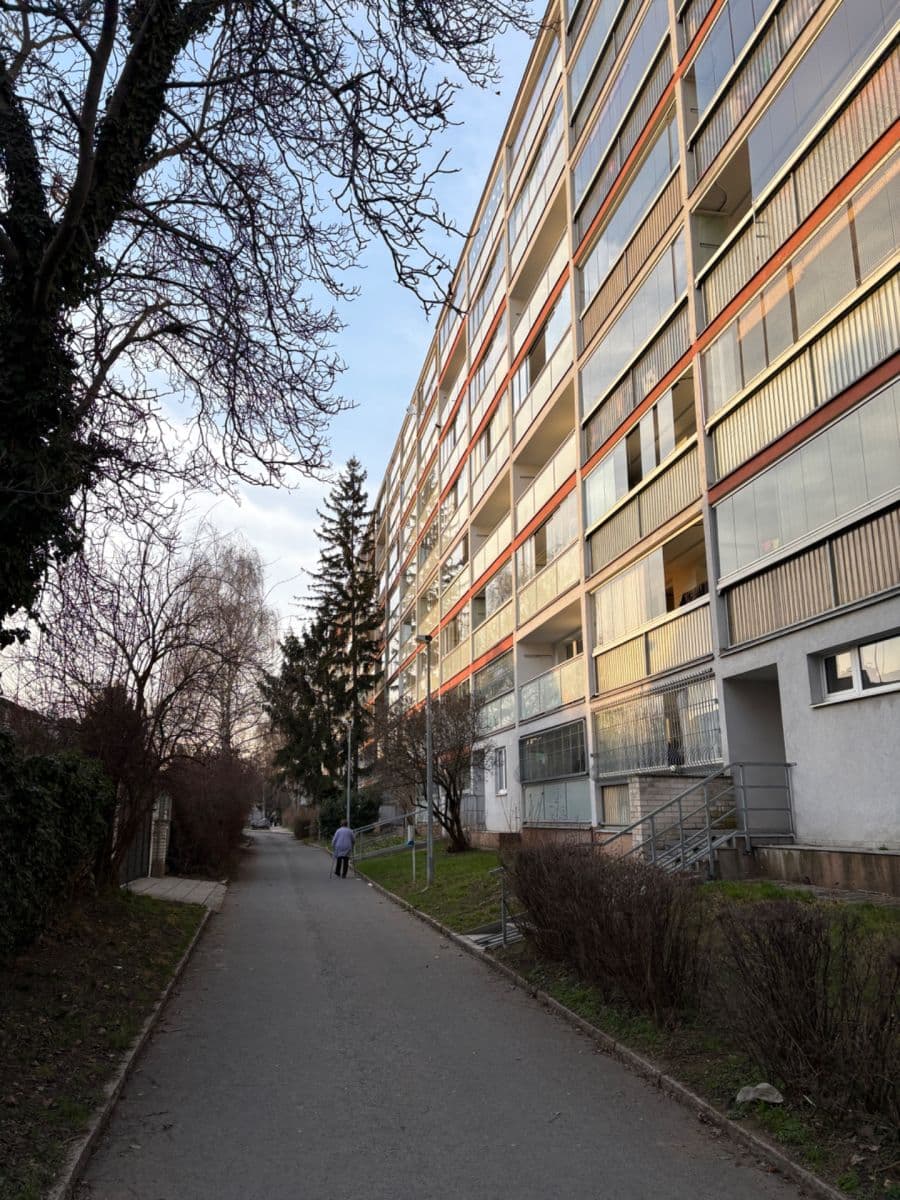 Prenájom bytu 3-izbový 73 m², Lovosická, Praha, Praha Prenájom bytu 3-izbový 73 m², Lovosická, Praha, Praha