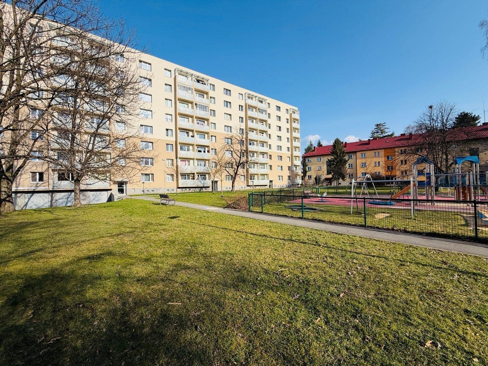 Prenájom bytu 3-izbový 68 m², Ostravská, Frýdek-Místek, Moravskoslezský kraj Prenájom bytu 3-izbový 68 m², Ostravská, Frýdek-Místek, Moravskoslezský kraj