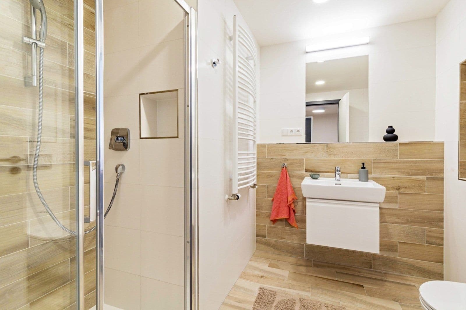 Prenájom bytu 2-izbový 57 m², Vrbenského, Praha, Praha Prenájom bytu 2-izbový 57 m², Vrbenského, Praha, Praha