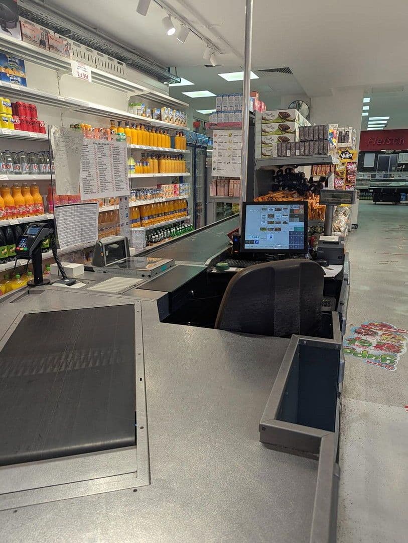 Prenájom nebytového priestoru 650 m², Dortmund, Severné Porýnie - Westfálsko Prenájom nebytového priestoru 650 m², Dortmund, Severné Porýnie - Westfálsko