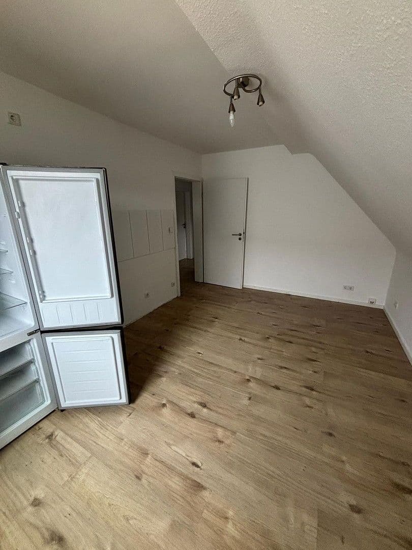 Prenájom bytu 3-izbový 53 m², Bottrop, Severné Porýnie - Westfálsko Prenájom bytu 3-izbový 53 m², Bottrop, Severné Porýnie - Westfálsko