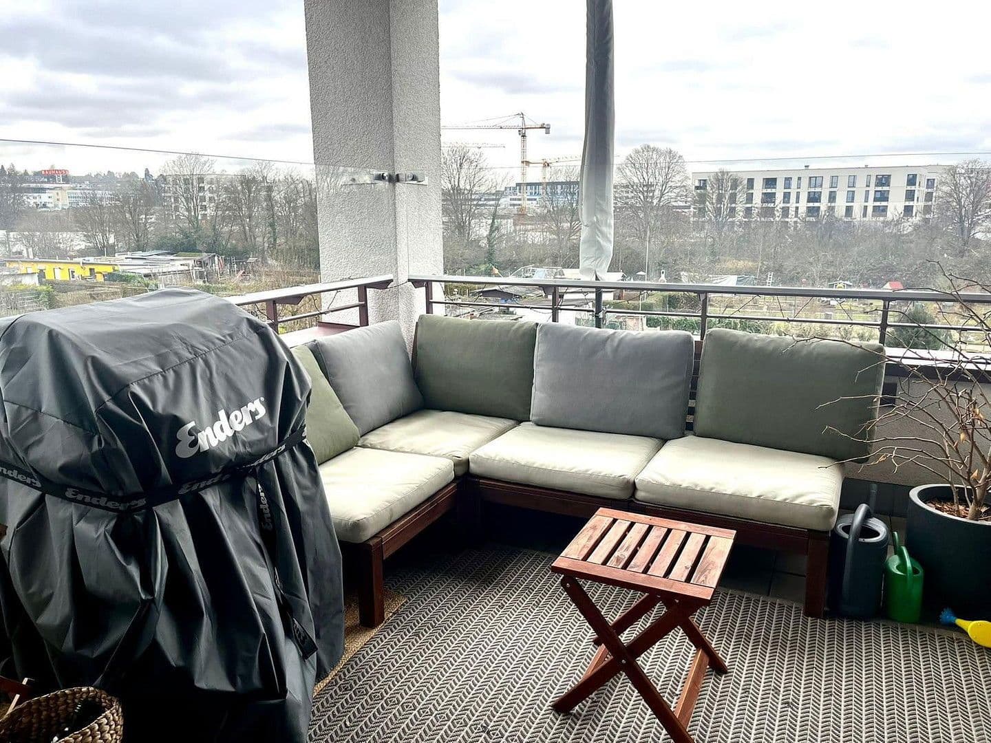 Prenájom bytu 4-izbový 107 m², Wilhelm-Theodor-Roemheldstrasse, Mainz, Porýnie-Falcko Prenájom bytu 4-izbový 107 m², Wilhelm-Theodor-Roemheldstrasse, Mainz, Porýnie-Falcko