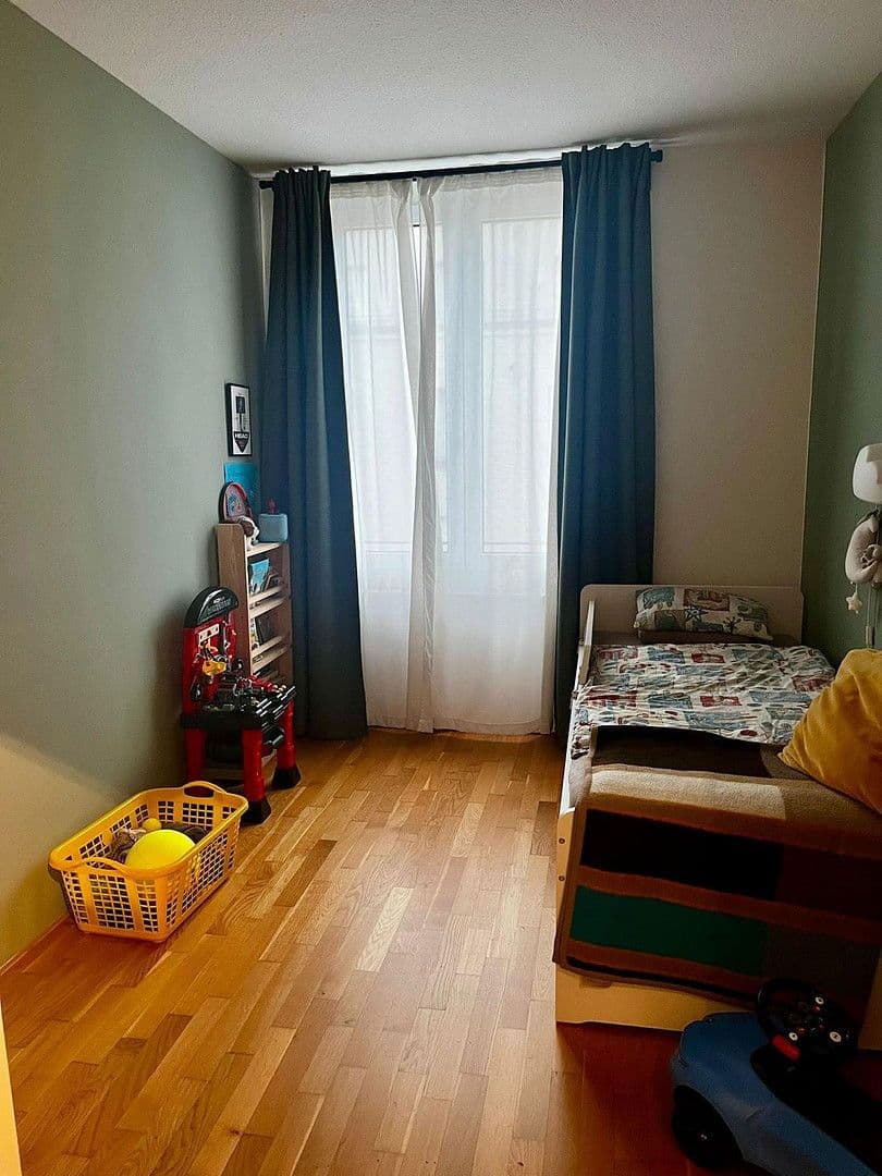 Prenájom bytu 4-izbový 107 m², Wilhelm-Theodor-Roemheldstrasse, Mainz, Porýnie-Falcko Prenájom bytu 4-izbový 107 m², Wilhelm-Theodor-Roemheldstrasse, Mainz, Porýnie-Falcko