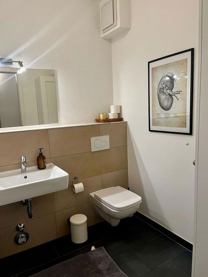 Prenájom bytu 4-izbový 107 m², Wilhelm-Theodor-Roemheldstrasse, Mainz, Porýnie-Falcko Prenájom bytu 4-izbový 107 m², Wilhelm-Theodor-Roemheldstrasse, Mainz, Porýnie-Falcko