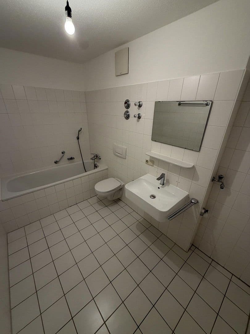 Prenájom bytu 2-izbový 66 m², Moosbauerplatz 8, Bad Endorf, Bavorsko Prenájom bytu 2-izbový 66 m², Moosbauerplatz 8, Bad Endorf, Bavorsko