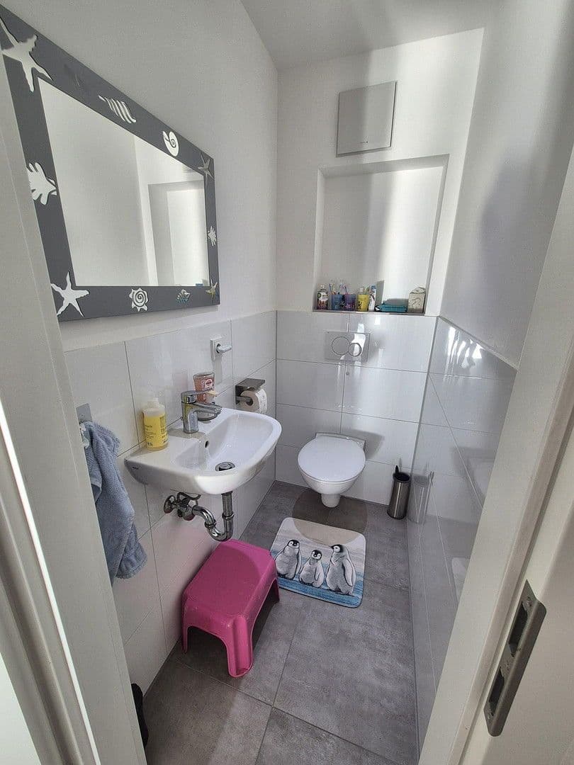 Prenájom bytu 4-izbový 129 m², Gelnhausen, Hesensko Prenájom bytu 4-izbový 129 m², Gelnhausen, Hesensko