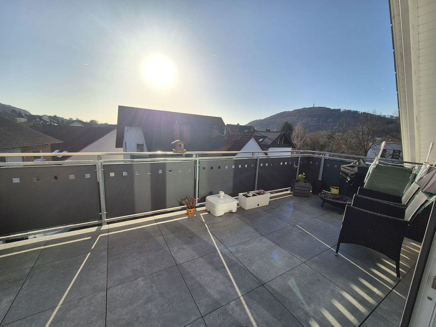 Prenájom bytu 4-izbový 129 m², Gelnhausen, Hesensko Prenájom bytu 4-izbový 129 m², Gelnhausen, Hesensko