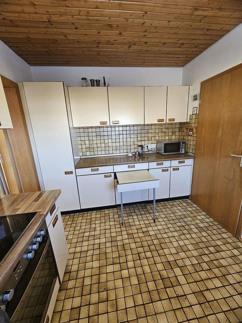 Predaj domu 128 m², pozemek 748 m², Brahmsweg 12, Herbrechtingen, Bádensko-Wurttembersko Predaj domu 128 m², pozemek 748 m², Brahmsweg 12, Herbrechtingen, Bádensko-Wurttembersko