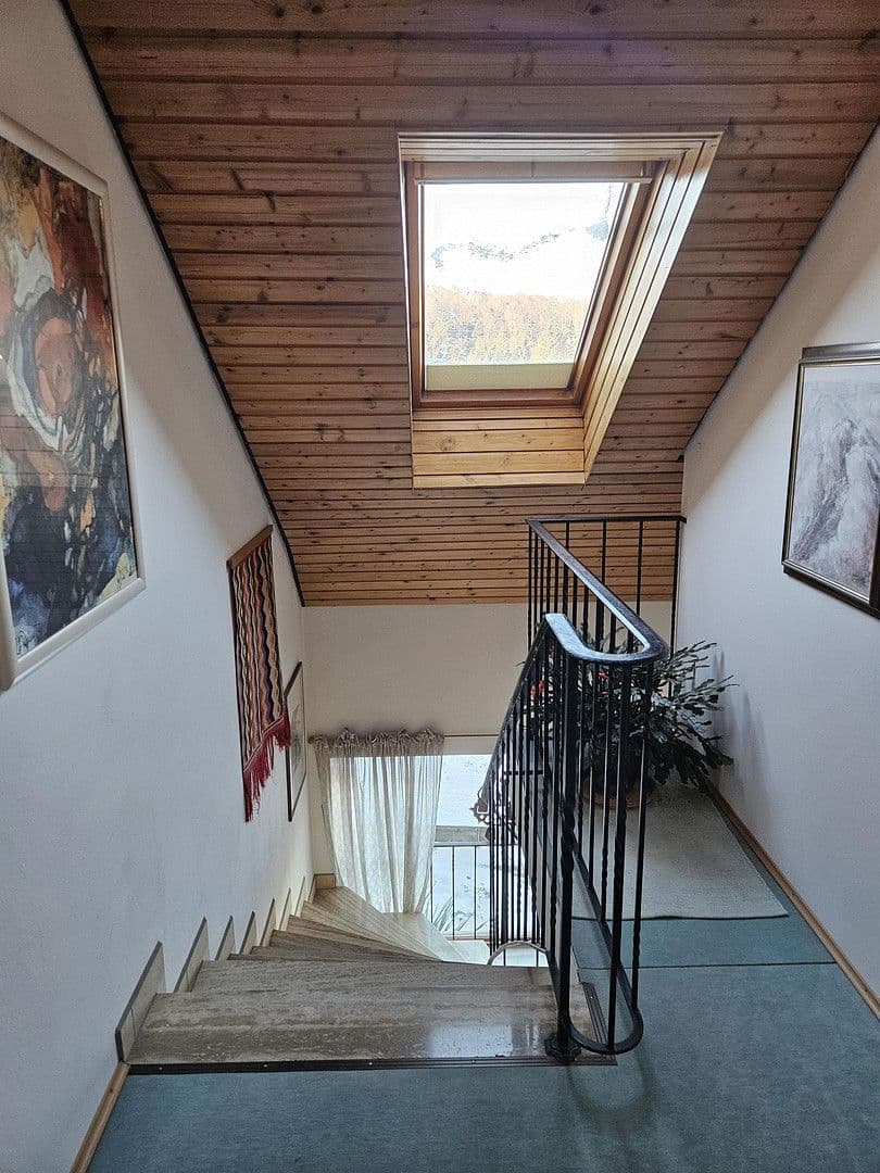 Predaj domu 128 m², pozemek 748 m², Brahmsweg 12, Herbrechtingen, Bádensko-Wurttembersko Predaj domu 128 m², pozemek 748 m², Brahmsweg 12, Herbrechtingen, Bádensko-Wurttembersko