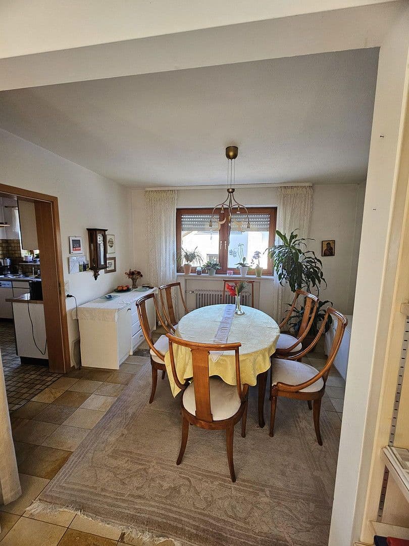 Predaj domu 128 m², pozemek 748 m², Brahmsweg 12, Herbrechtingen, Bádensko-Wurttembersko Predaj domu 128 m², pozemek 748 m², Brahmsweg 12, Herbrechtingen, Bádensko-Wurttembersko