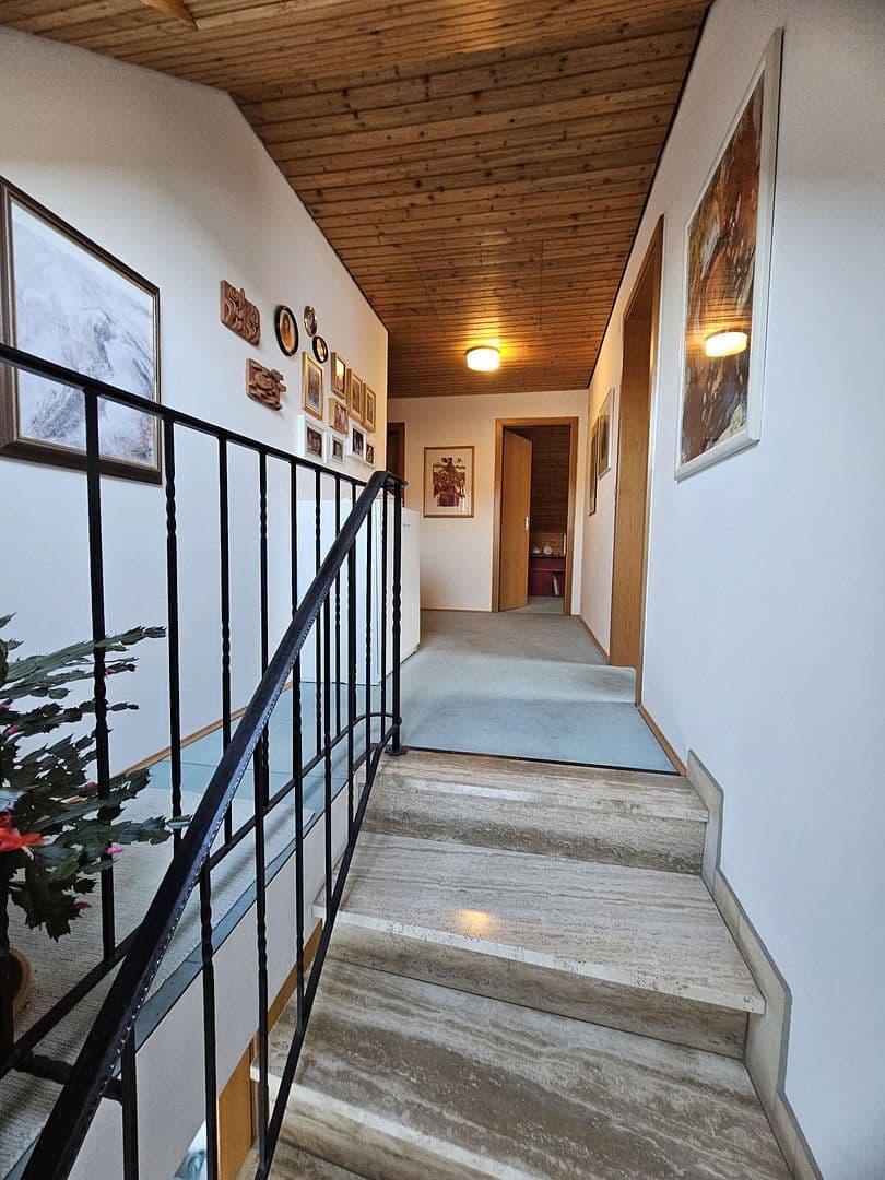 Predaj domu 128 m², pozemek 748 m², Brahmsweg 12, Herbrechtingen, Bádensko-Wurttembersko Predaj domu 128 m², pozemek 748 m², Brahmsweg 12, Herbrechtingen, Bádensko-Wurttembersko