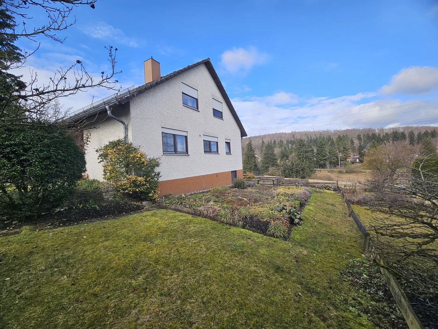 Predaj domu 128 m², pozemek 748 m², Brahmsweg 12, Herbrechtingen, Bádensko-Wurttembersko Predaj domu 128 m², pozemek 748 m², Brahmsweg 12, Herbrechtingen, Bádensko-Wurttembersko