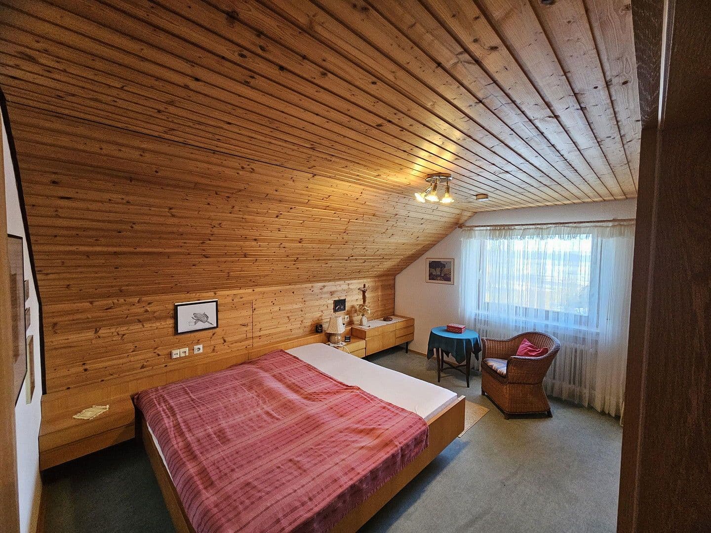 Predaj domu 128 m², pozemek 748 m², Brahmsweg 12, Herbrechtingen, Bádensko-Wurttembersko Predaj domu 128 m², pozemek 748 m², Brahmsweg 12, Herbrechtingen, Bádensko-Wurttembersko